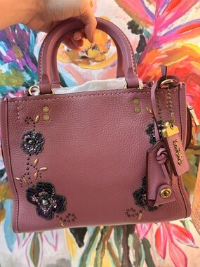 Authentic Collectible Coach 1941 Rogue 25 sequin flower Leather Shoulder Bag
